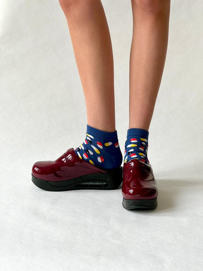 Airmeds solid Bordeaux lacquer clogs
