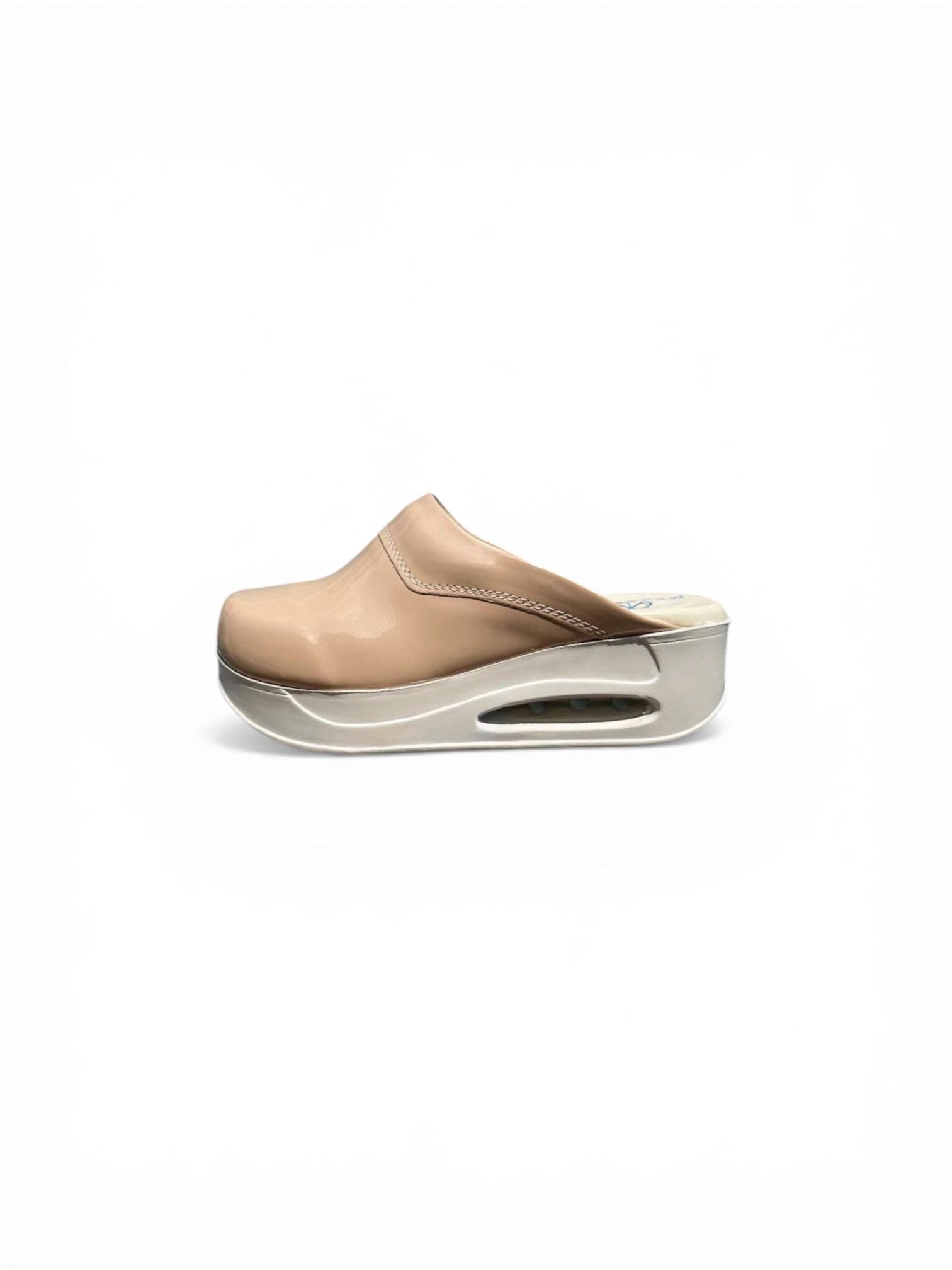 Airmeds solid cream lacquer clogs
